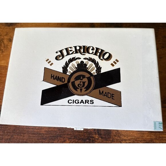 Jericho Hand Made Cigar Wooden Box With Metal Clasp For Storage - Picture 2 of 16